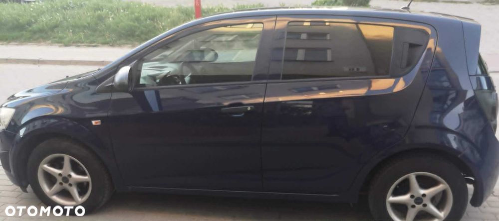 Chevrolet Aveo - 2