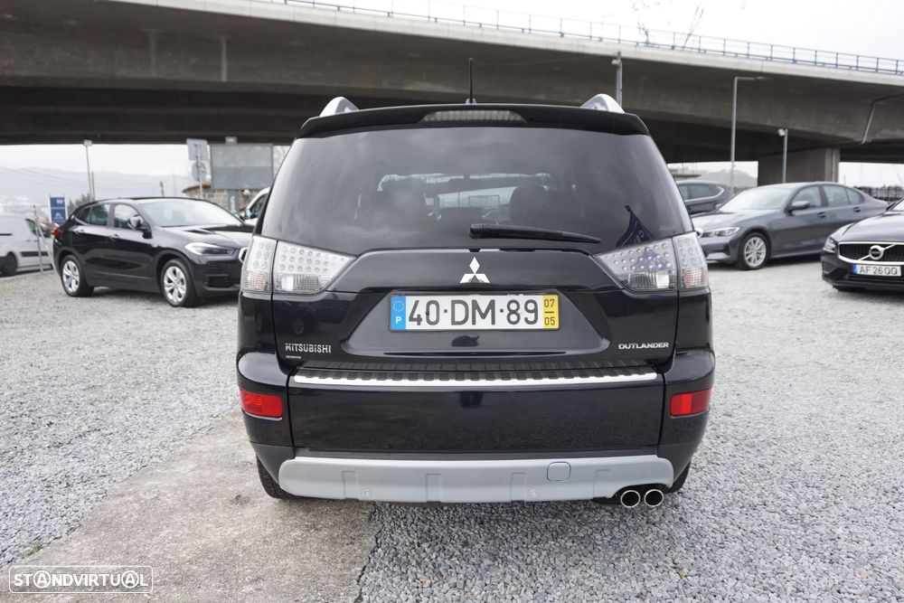 Mitsubishi Outlander 2.0 DI-D Intense+ 4WD - 6