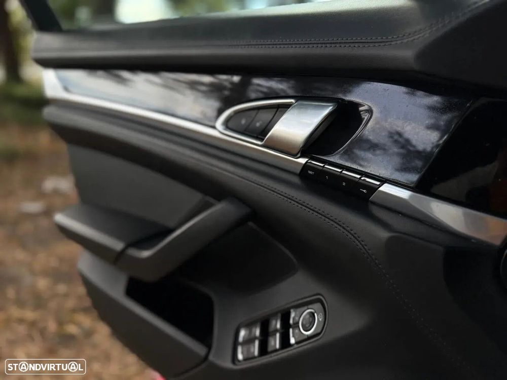Porsche Panamera S E-Hybrid - 30