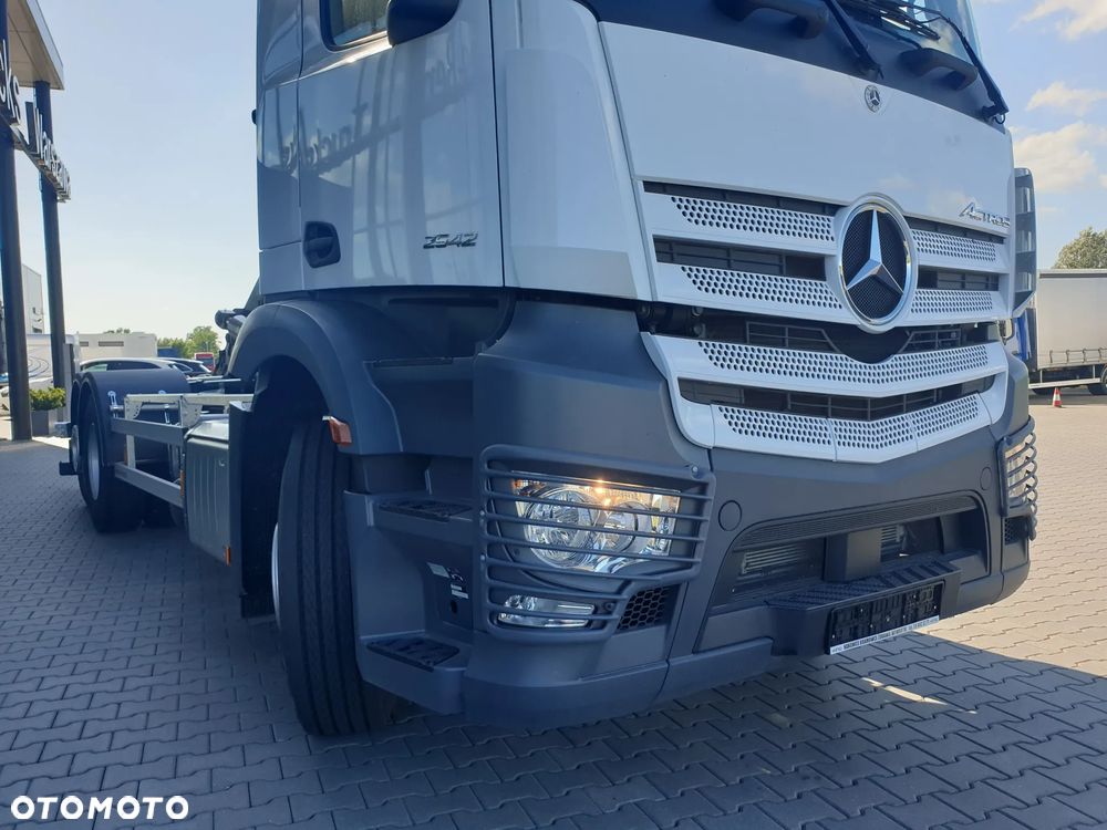Mercedes-Benz Actros 2542L 6x2 - 3