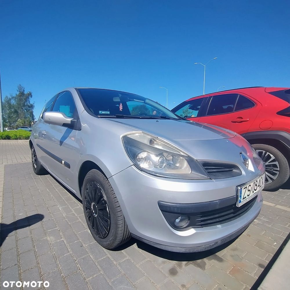 Renault Clio - 20