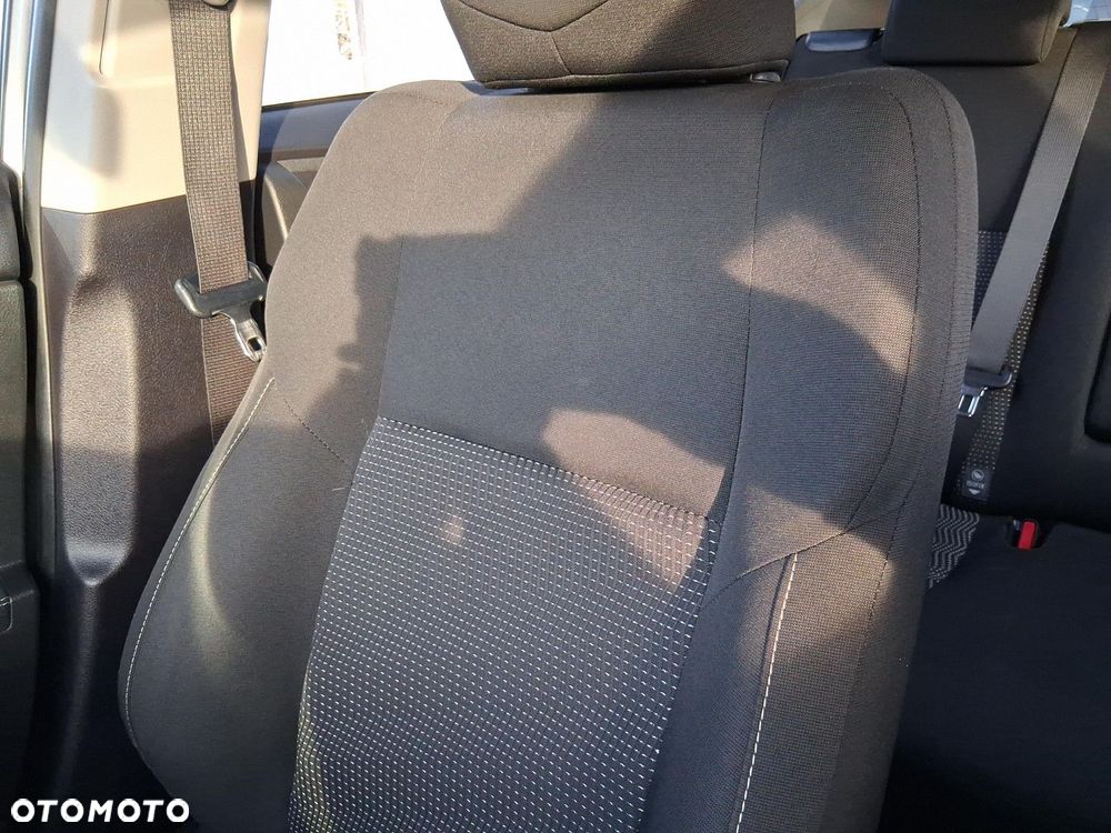 Toyota Auris - 17