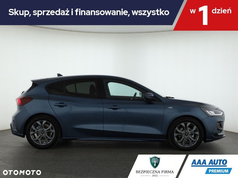 Ford Focus - 8
