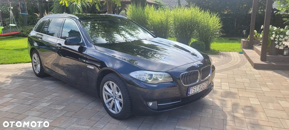 BMW Seria 5 525d xDrive Luxury Line - 3