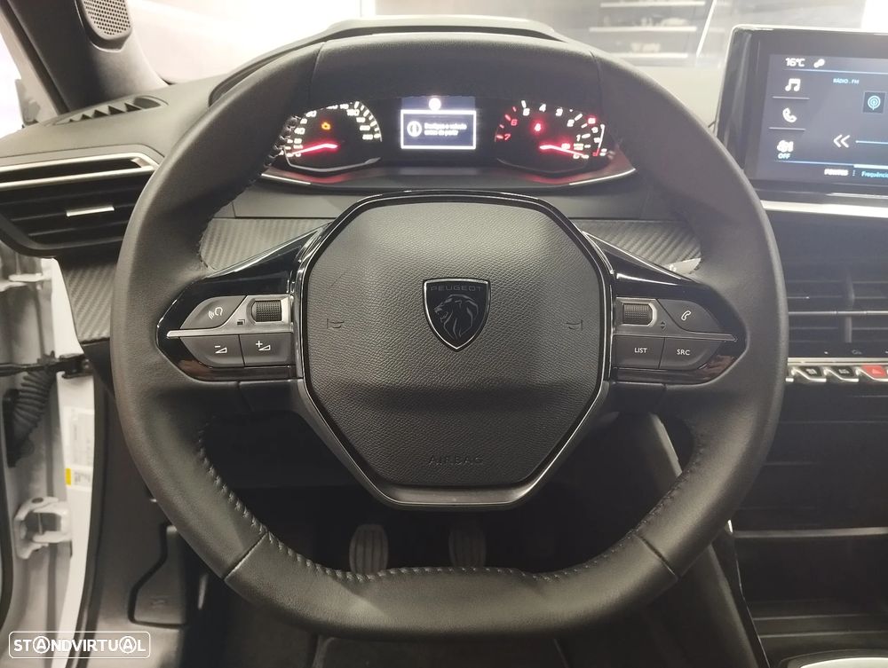 Peugeot 2008 1.2 PureTech Style - 17