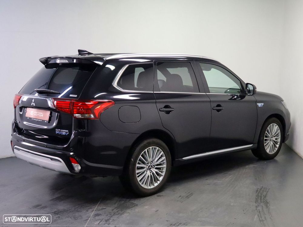 Mitsubishi Outlander 2.4 Instyle - 3