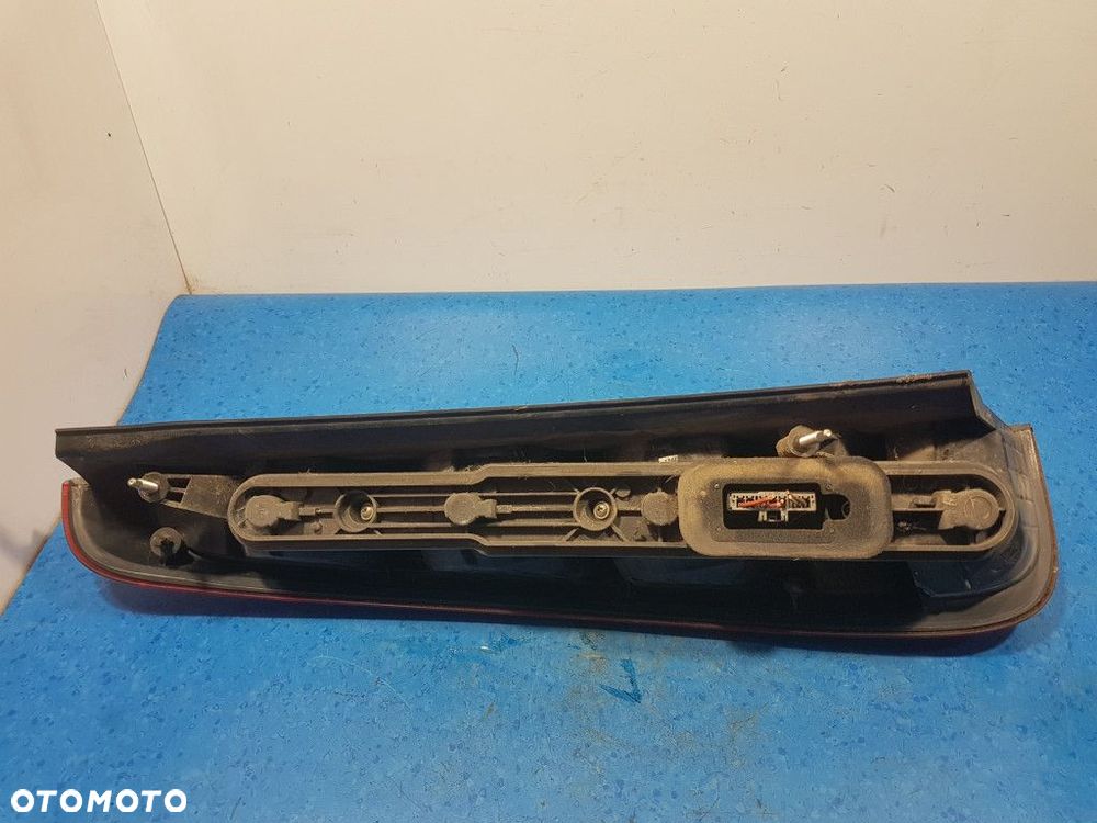 FORD FOCUS C-MAX I LIFT LAMPA TYŁ PRAWA ZEWNĘTRZNA - 7