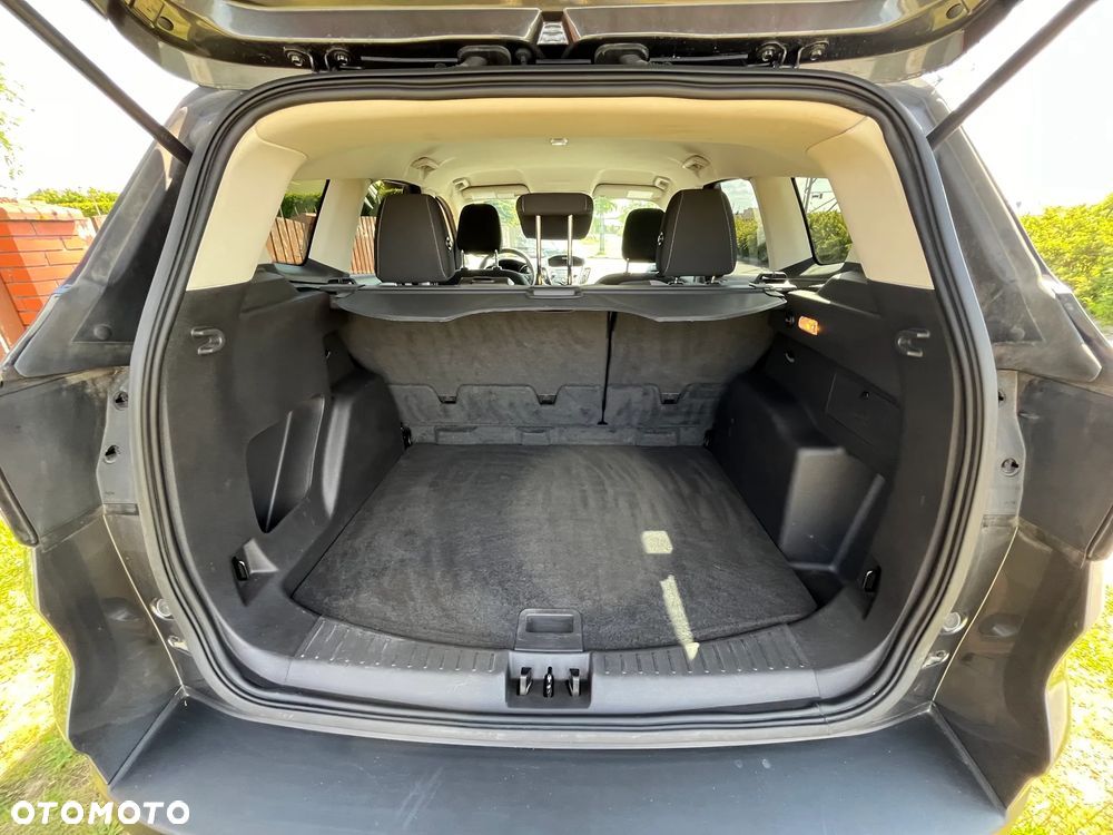 Ford Kuga - 14