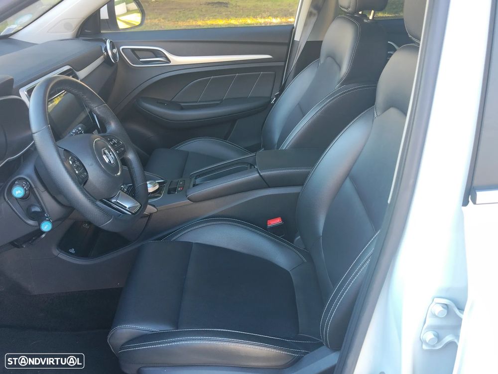 MG ZS - 21
