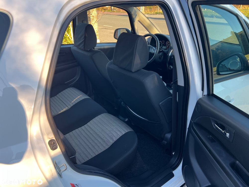 Fiat Sedici 2.0 Multijet DPF 4x4 Luxury - 24