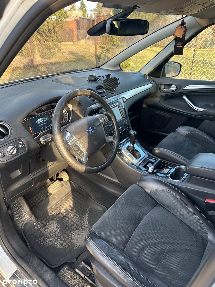 Ford S-Max - 9