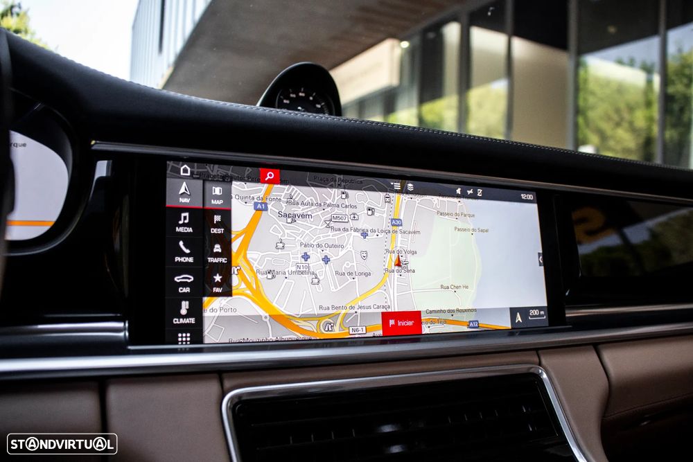 Porsche Panamera 4 E-Hybrid - 41