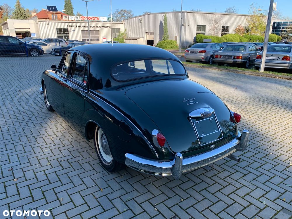 Jaguar MK II - 9