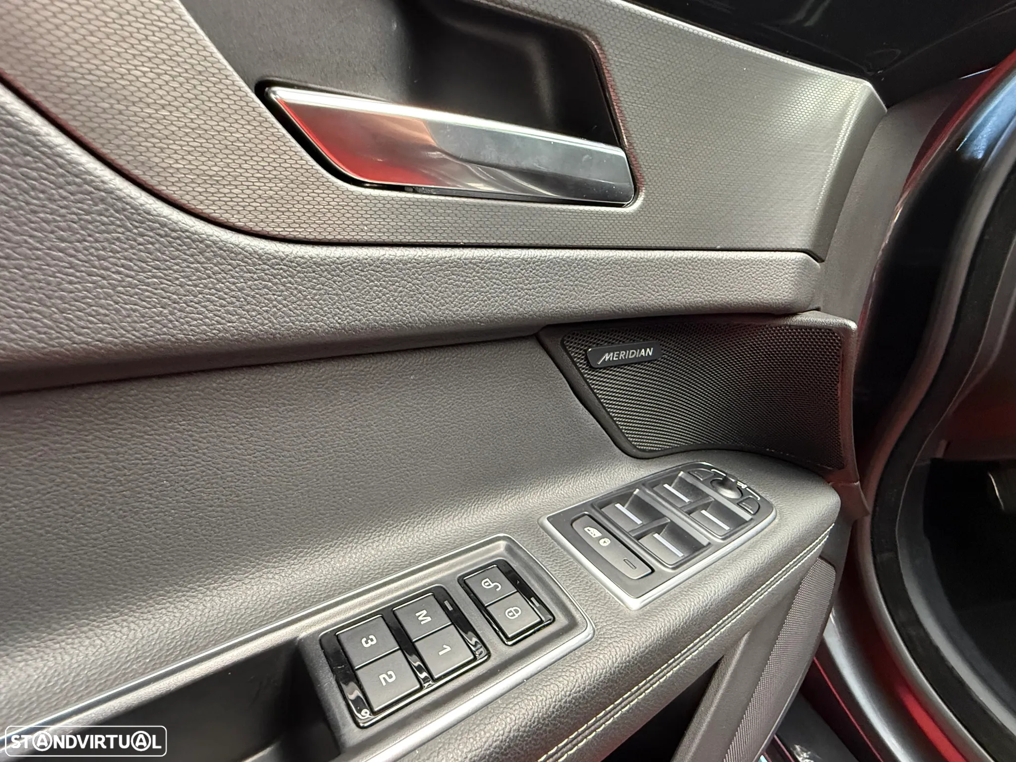 Jaguar XF 3.0 TDV6 300 Sport - 9