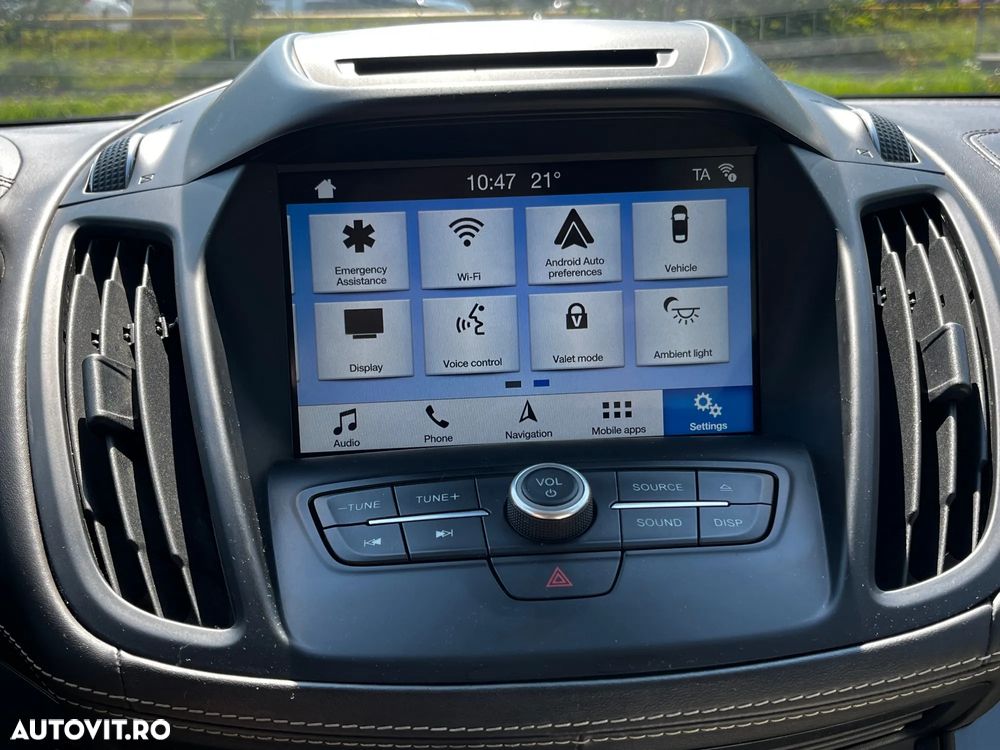 Ford Kuga 2.0 TDCi 4WD Powershift Vignale - 28