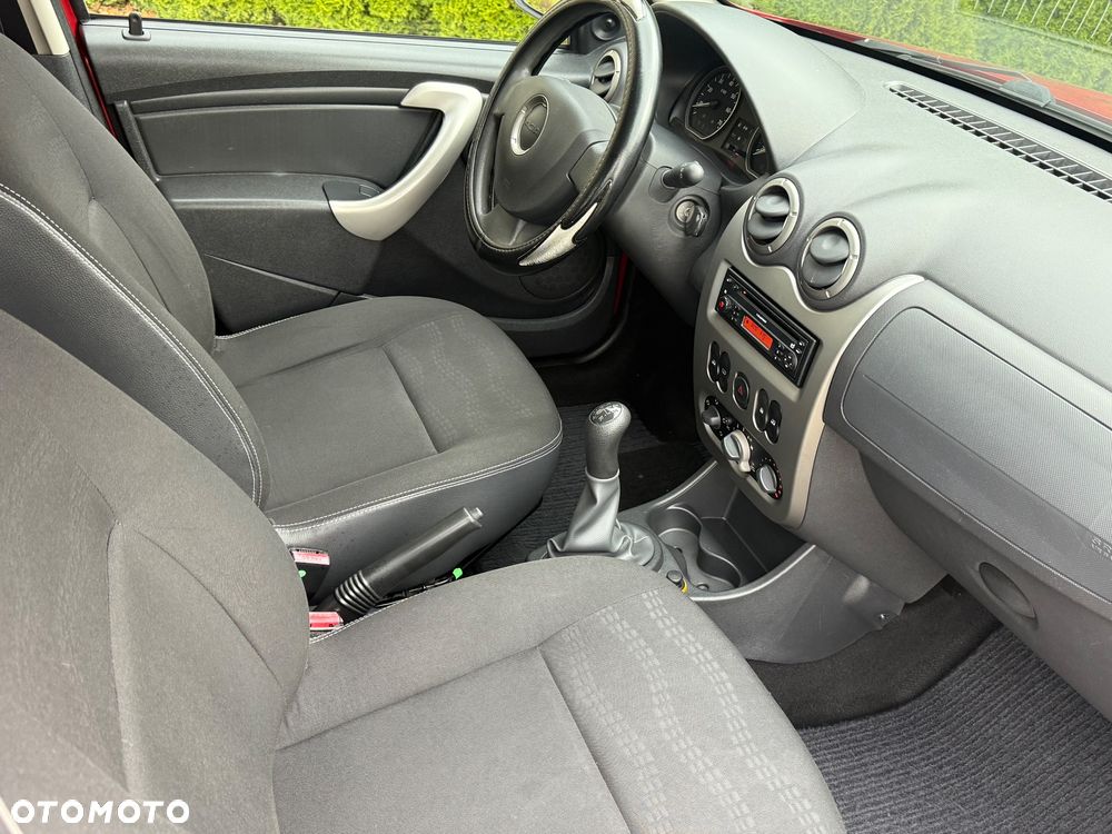 Dacia Sandero Stepway 1.6 - 23