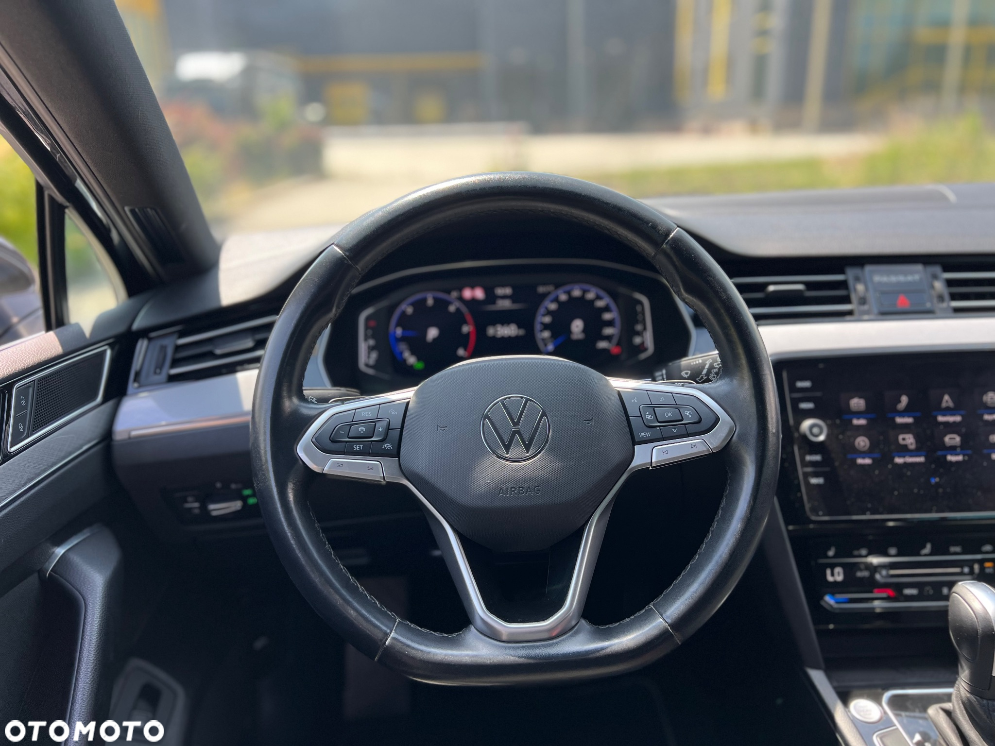 Volkswagen Passat 2.0 TDI Elegance DSG - 17