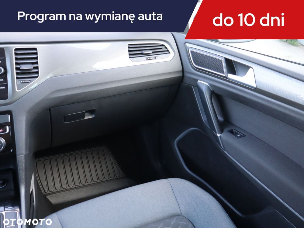 Volkswagen Golf Sportsvan - 10
