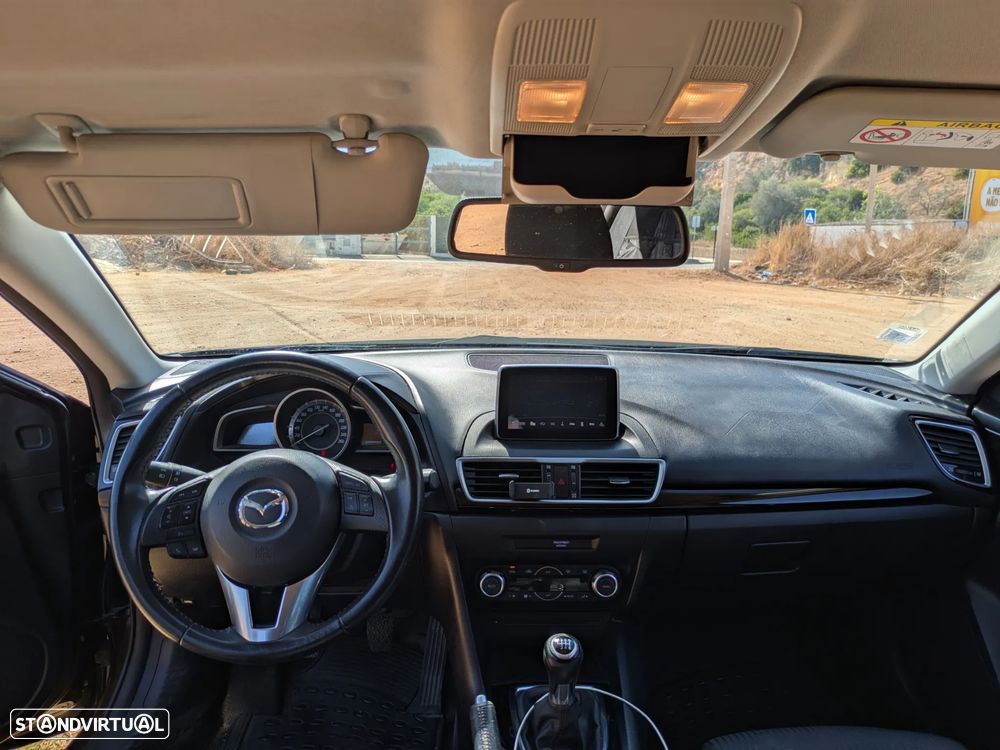 Mazda 3 1.5 Sky-G Evolve - 10