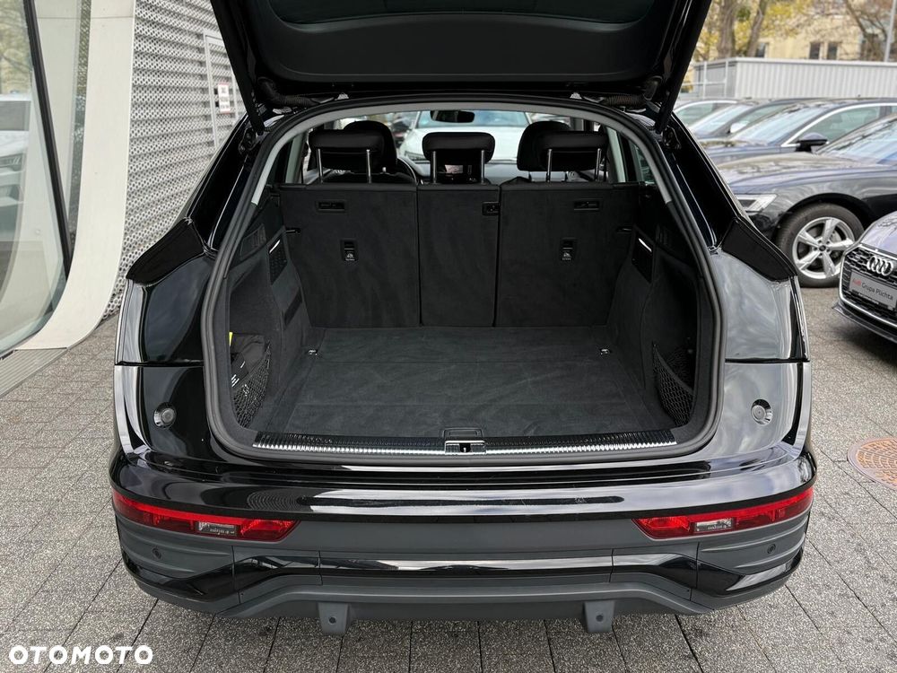 Audi Q5 Sportback - 13