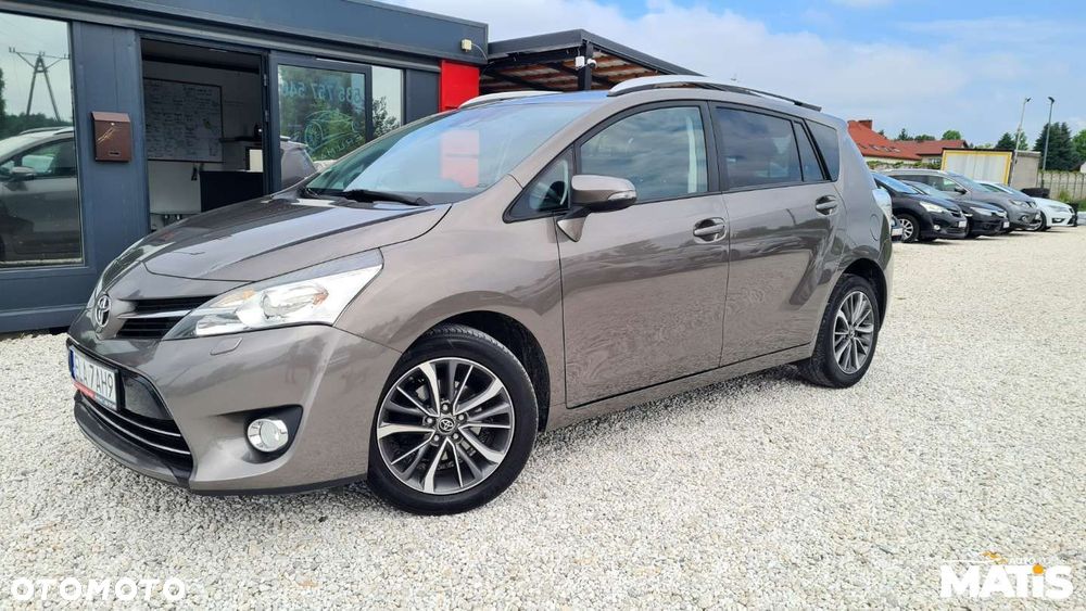 Toyota Verso - 30