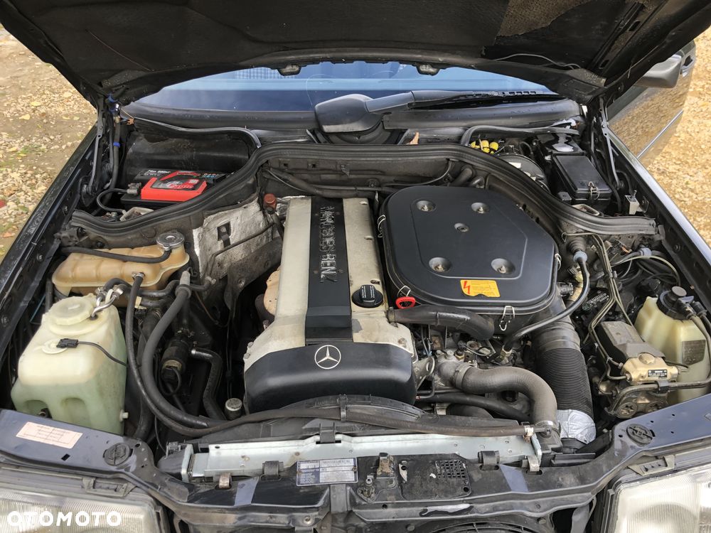 Mercedes-Benz W124 (1984-1993) - 26