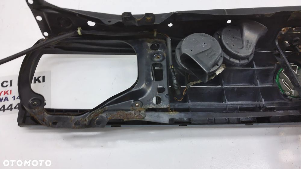 Vw Jeeta II Grill Atrapa Przód - 8