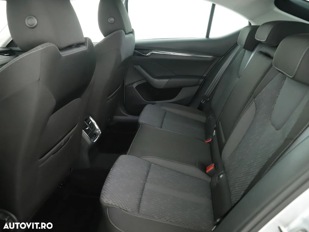 Skoda Octavia 1.4 TSI iV DSG Style - 10