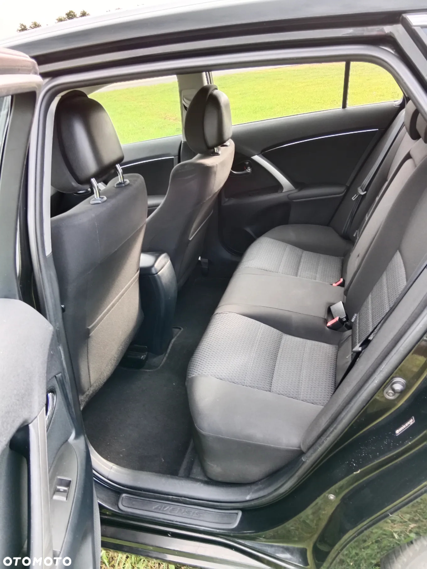Toyota Avensis 1.8 Premium - 7