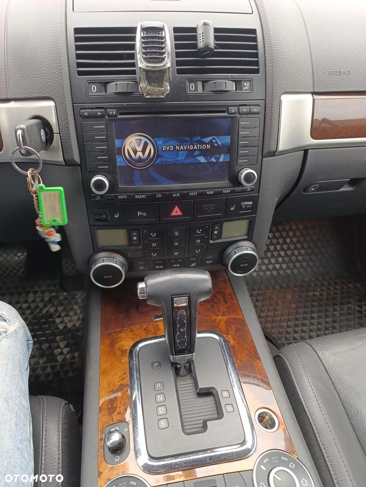Volkswagen Touareg 3.0 V6 TDI Tiptr - 11