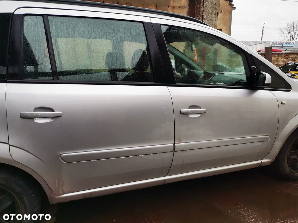 Opel Zafira B 1.9CDTI drzwi silnik skrzynia blotnik fotel lampa maglownica polos lusterko  lak 157 - 2
