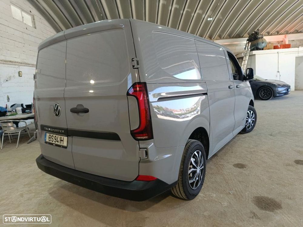 VW Transporter T7 Cargo 2.0 TDI L1H1 - 3