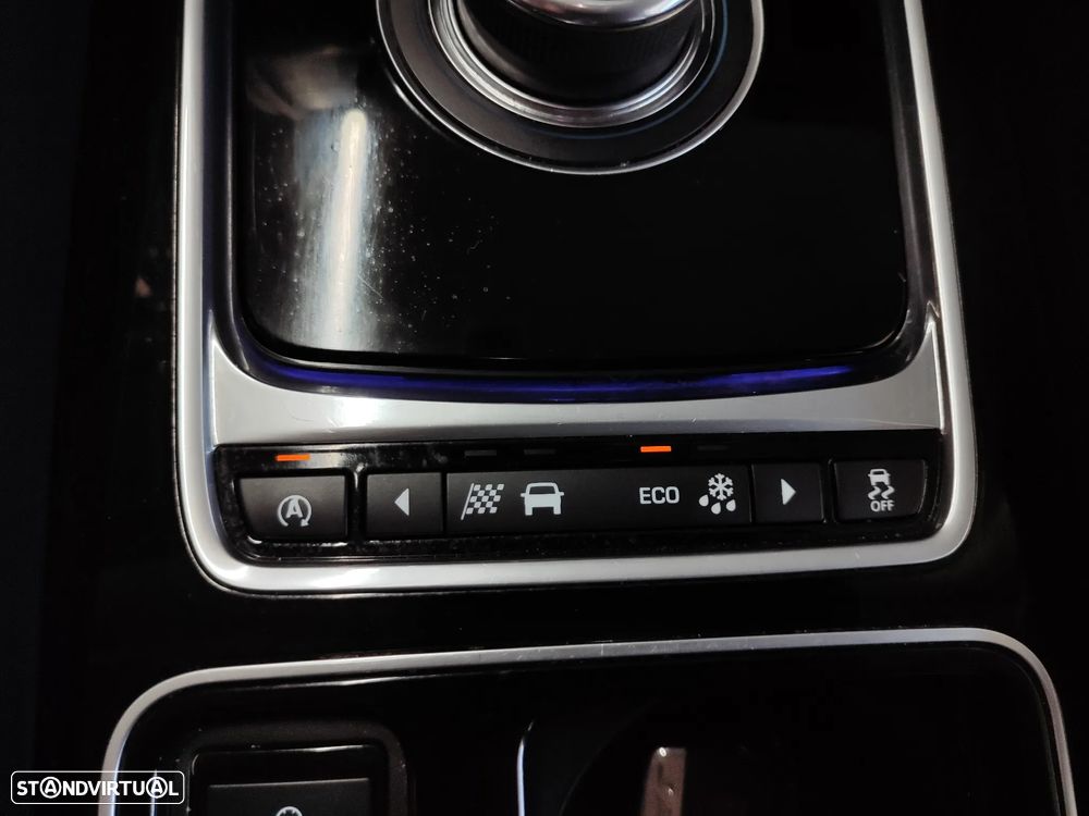 Jaguar F-Pace 20d AWD Aut. Prestige - 41