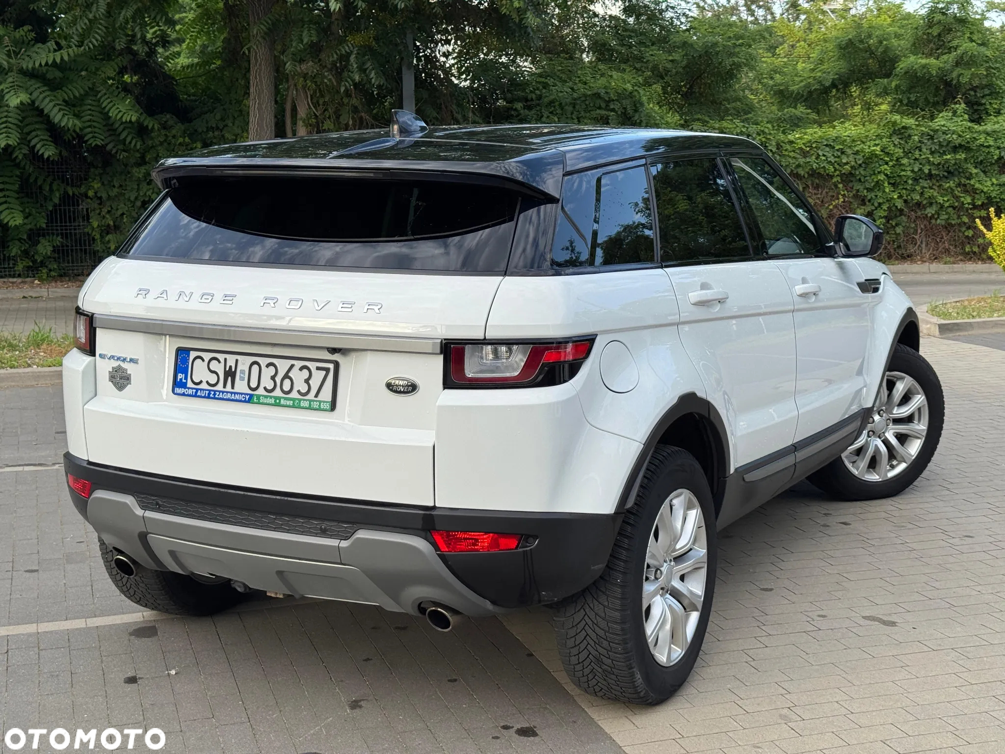 Land Rover Range Rover Evoque - 12