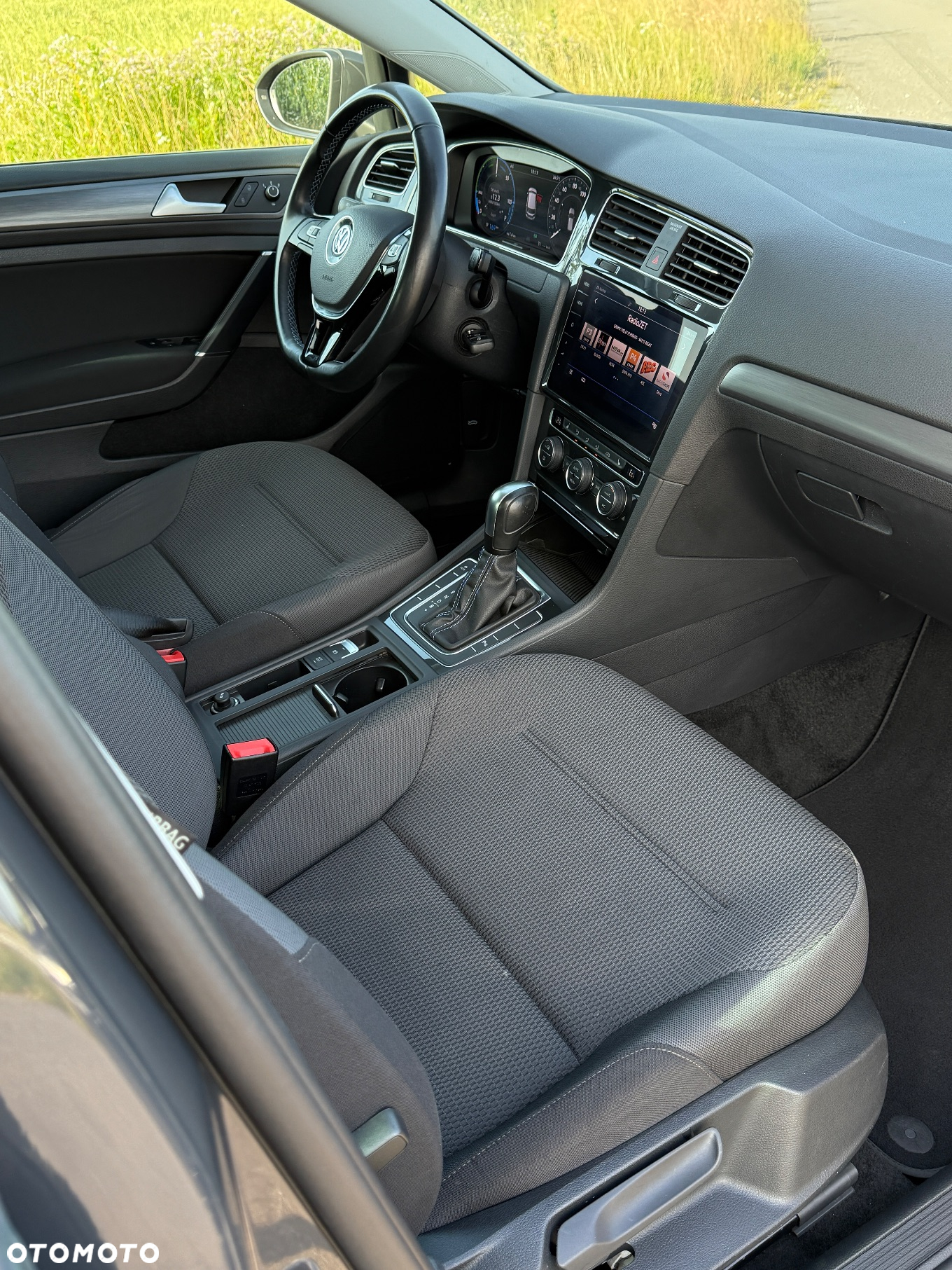 Volkswagen Golf e-Golf - 10