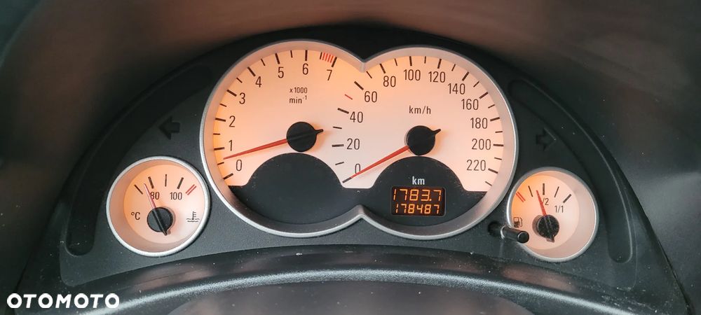 Opel Corsa 1.2 16V Catch me now - 13