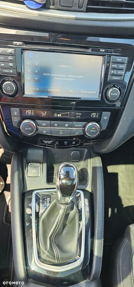 Nissan Qashqai 1.6 DCi Xtronic N-Connecta - 27