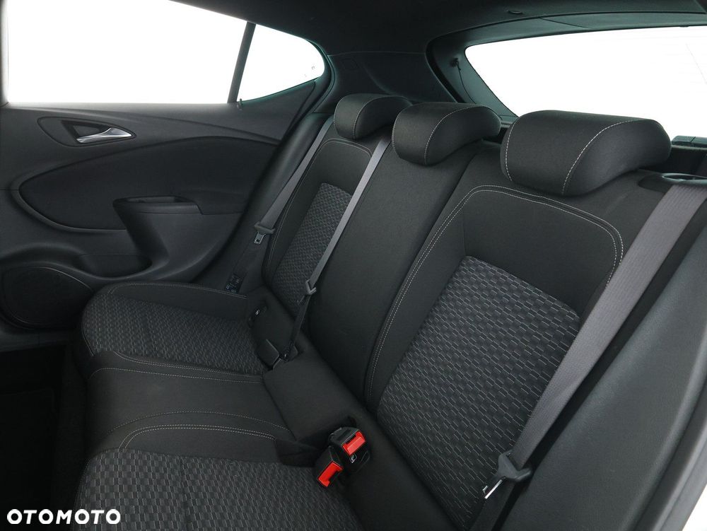 Opel Astra - 26