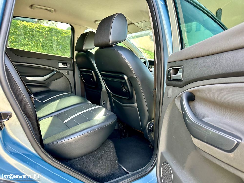 Ford Kuga 2.0 TDCi Titanium - 29