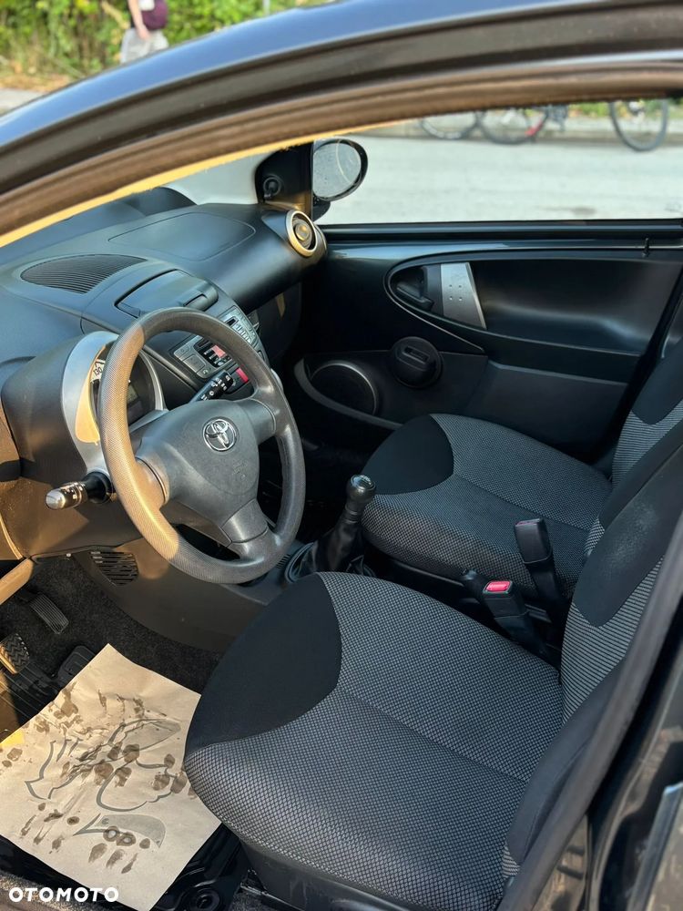 Toyota Aygo 1.0 VVT-i Easy - 2