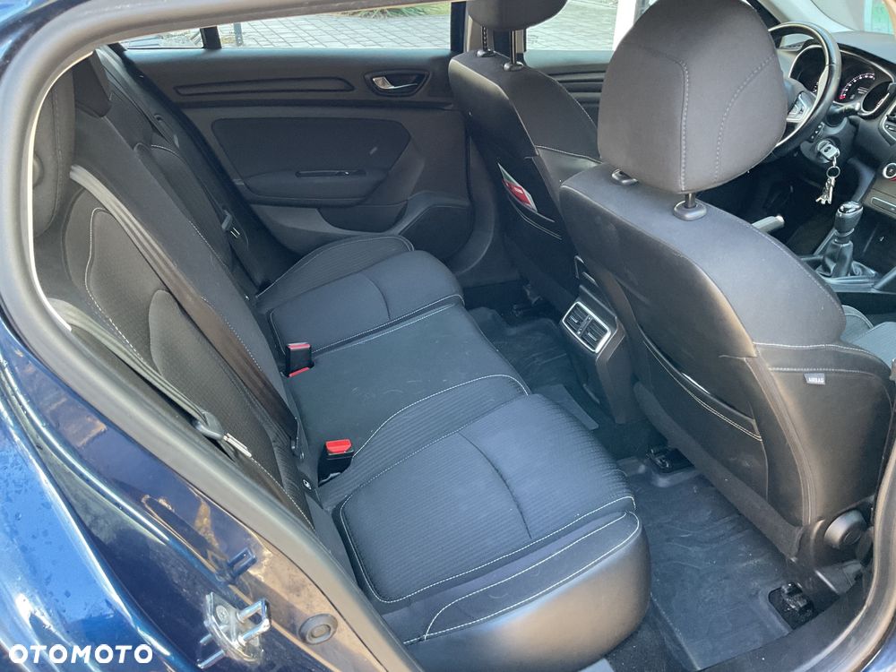 Renault Megane 1.5 dCi Zen - 12