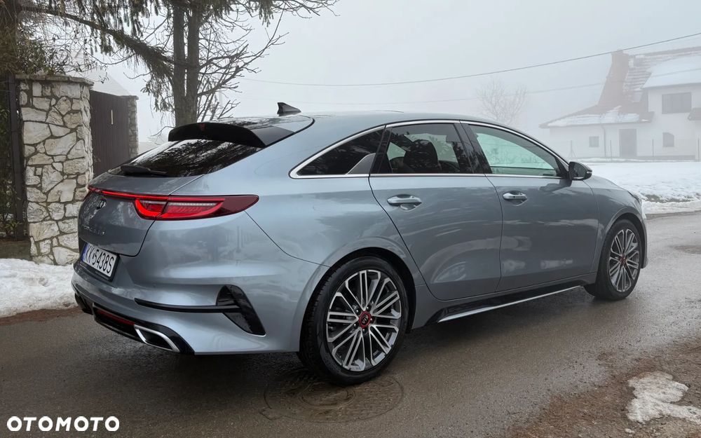 Kia ProCeed 1.4 T-GDI OPF GT LINE - 11