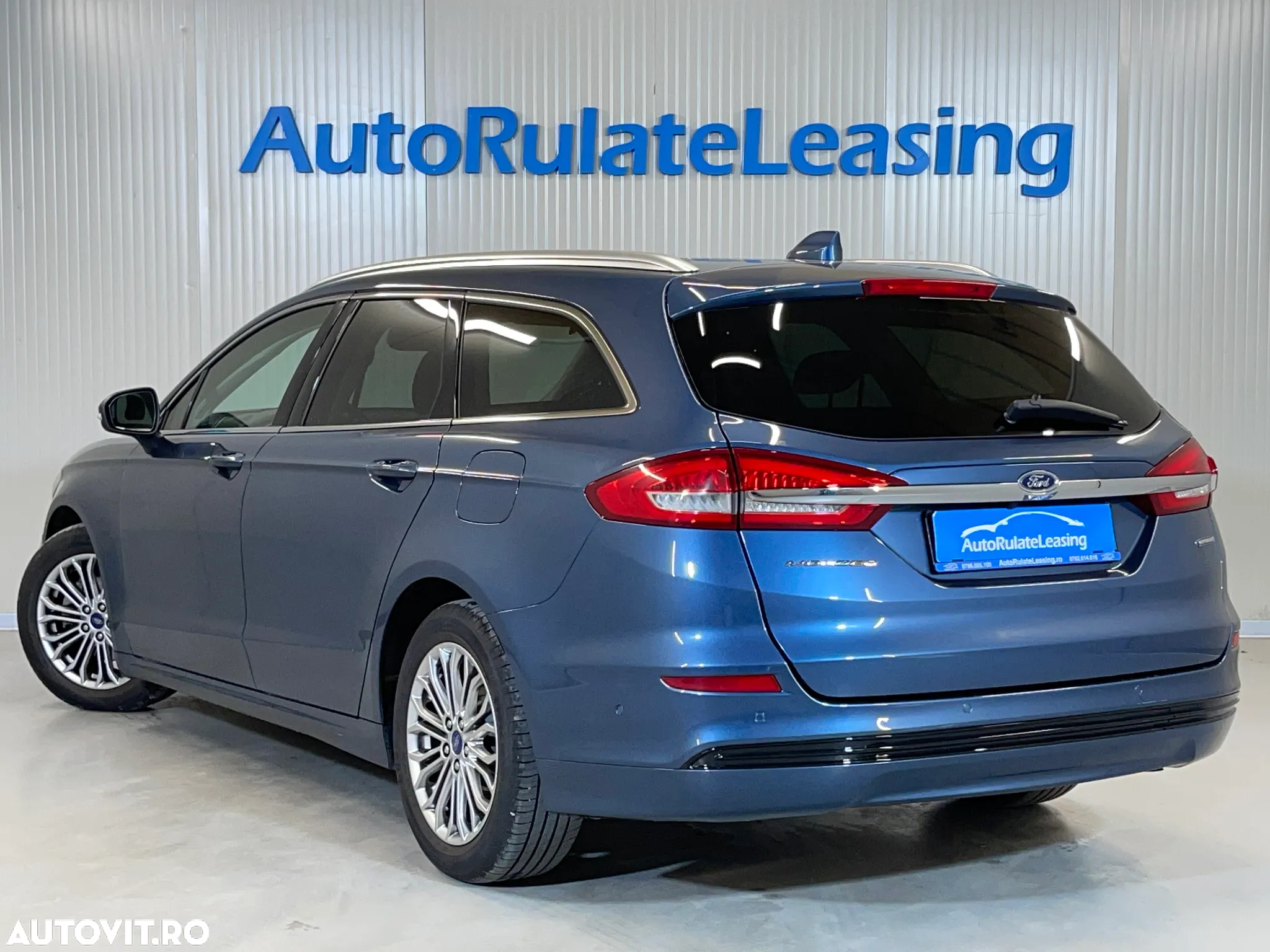 Ford Mondeo 2.0 HEV Titanium - 4