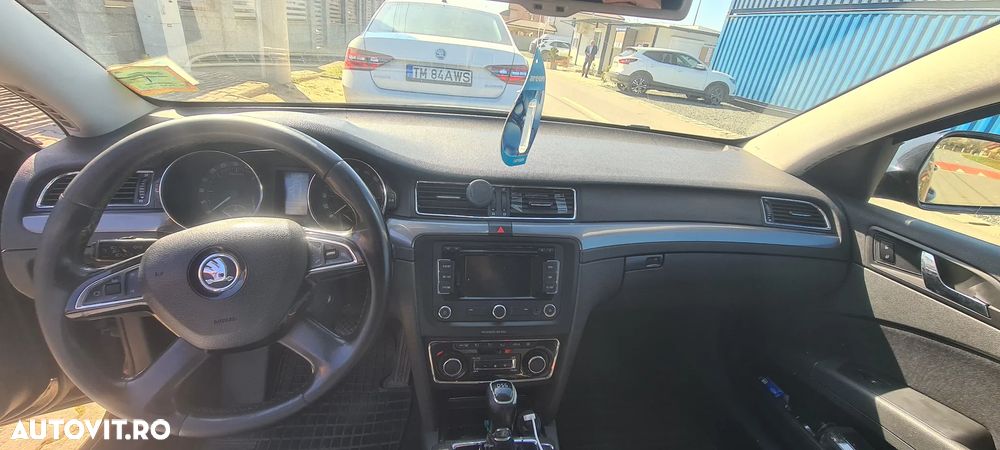 Skoda Superb 2.0 TDI Active - 8
