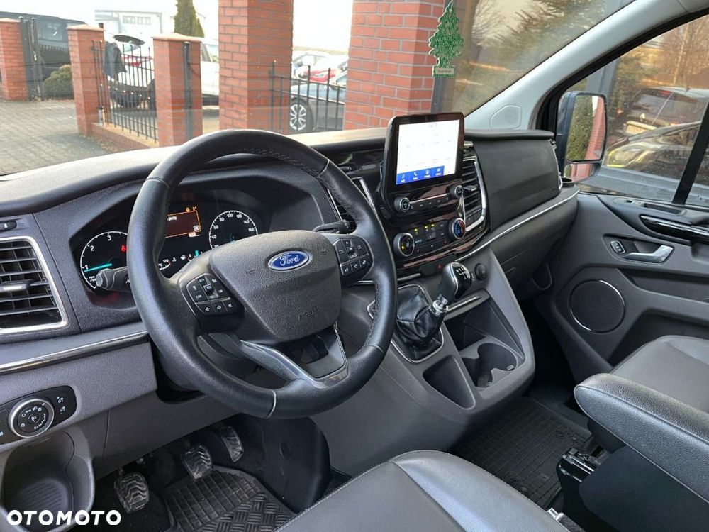 Ford Tourneo Custom - 7
