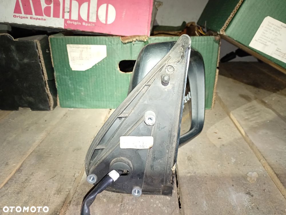 Nissan Terrano 2 lusterko prawe 5pin - 2
