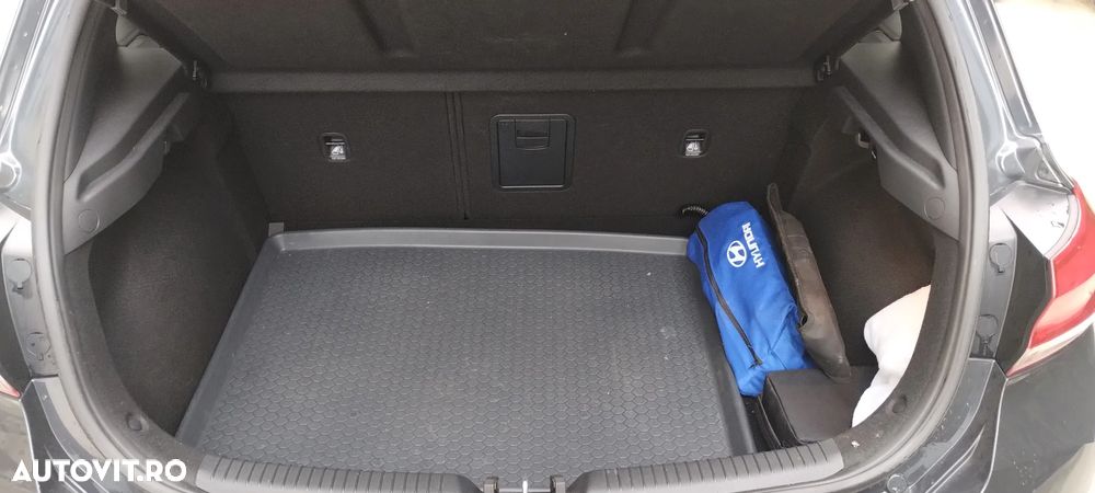 Hyundai i30 Fastback 1.5 T-GDI MHEV 160CP Exclusive - 13