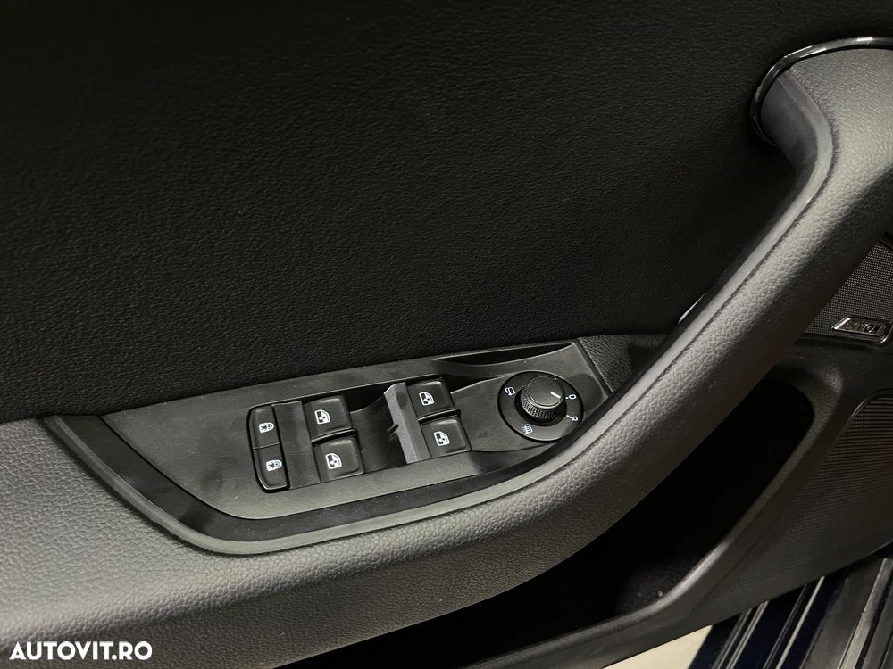 Skoda Superb 2.0 TDI DSG Ambition - 23