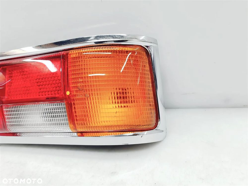 MERCEDES W114 W115 PRAWA LAMPA TYŁ ORYGINAŁ !!! - 2