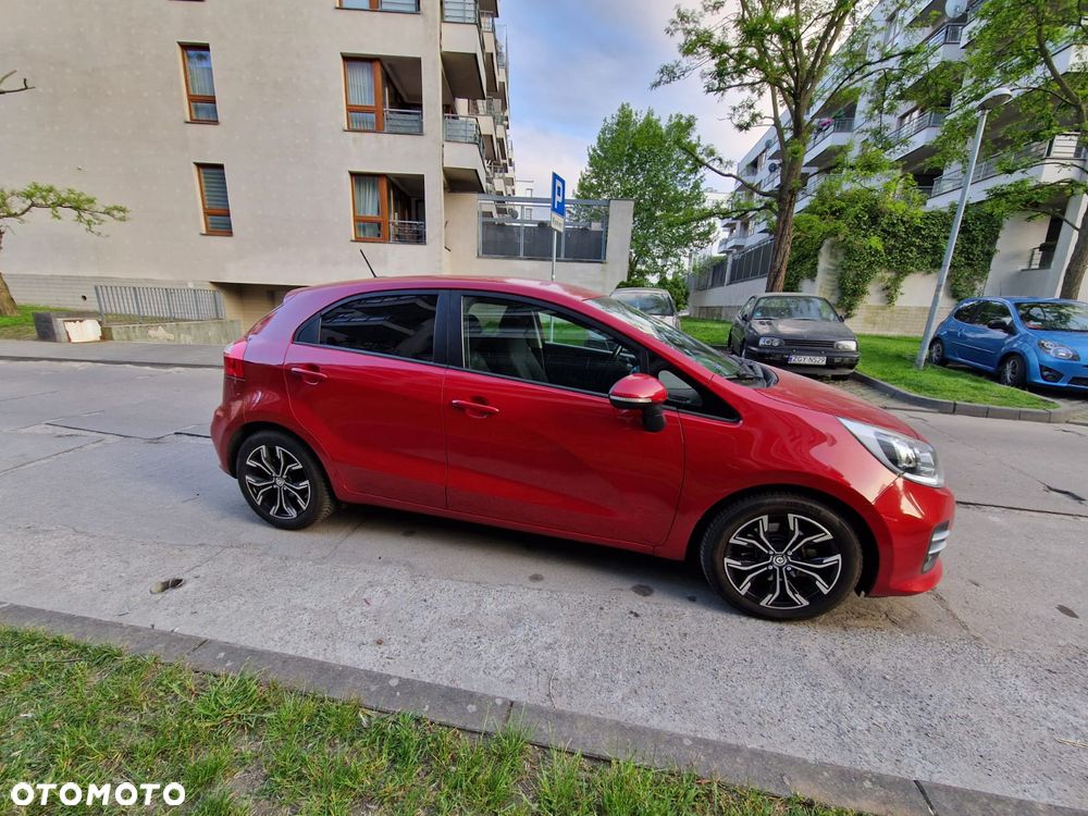 Kia Rio - 1
